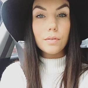 Meet your Posher, Deanna